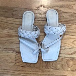 4/$12 cute sandal
